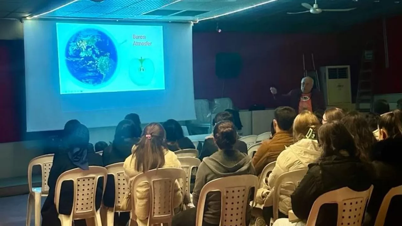 ÇYDD Öğrencileri İçin Balıkesir Emek Sinemasında İklim Değişikliği Sunumu Gerçekleştirildi