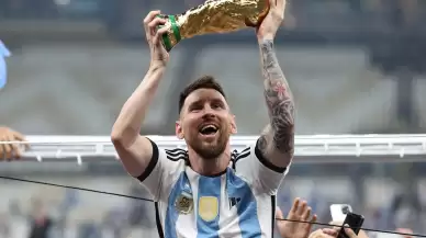 Copa America'da Arjantin, Messi'nin liderliğinde finale yükseldi ve tarihe geçti!